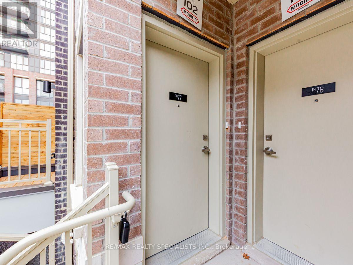 77 - 39 Honeycrisp Crescent, Vaughan, Ontario  L4K 0N6 - Photo 4 - N13709486