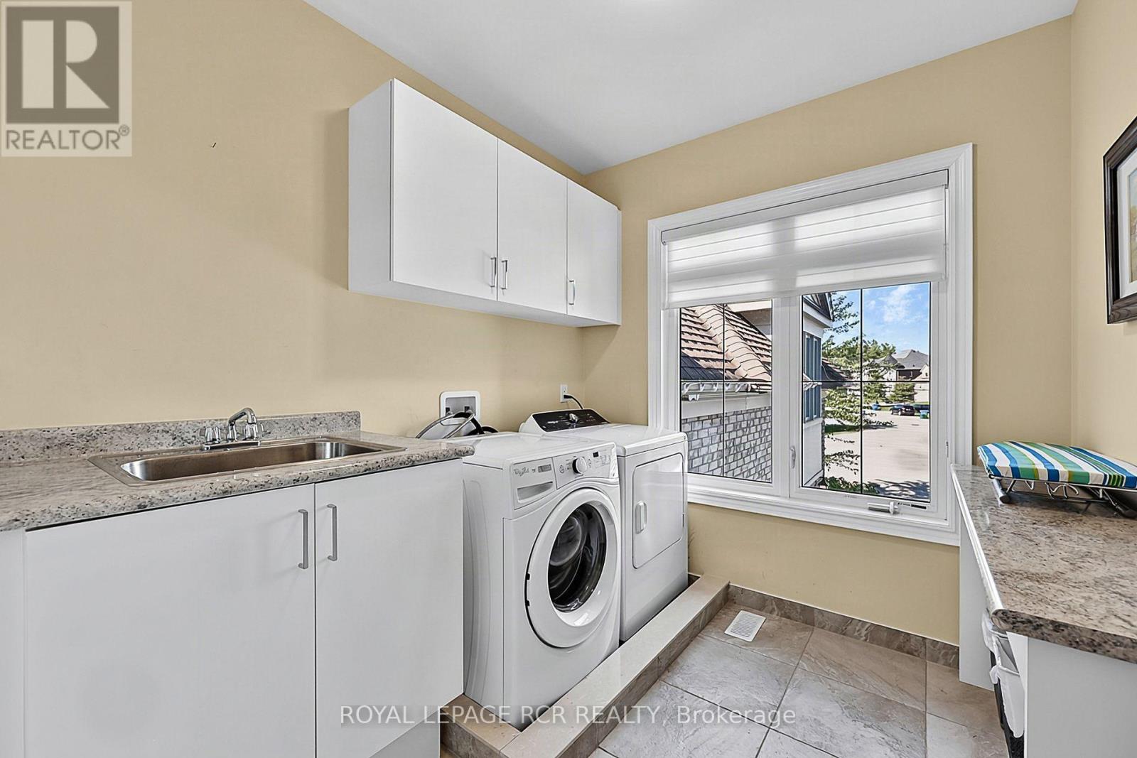 35 Somer Rumm Court, Whitchurch-Stouffville, Ontario  L4A 1X8 - Photo 33 - N13709512
