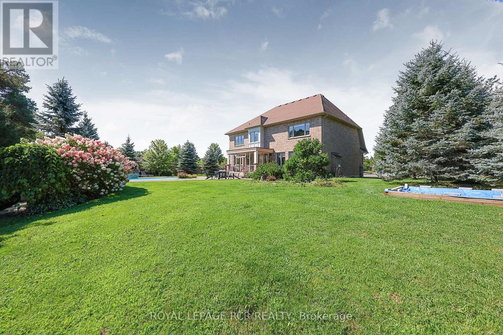 35 Somer Rumm Court, Whitchurch-Stouffville, Ontario  L4A 1X8 - Photo 45 - N13709512
