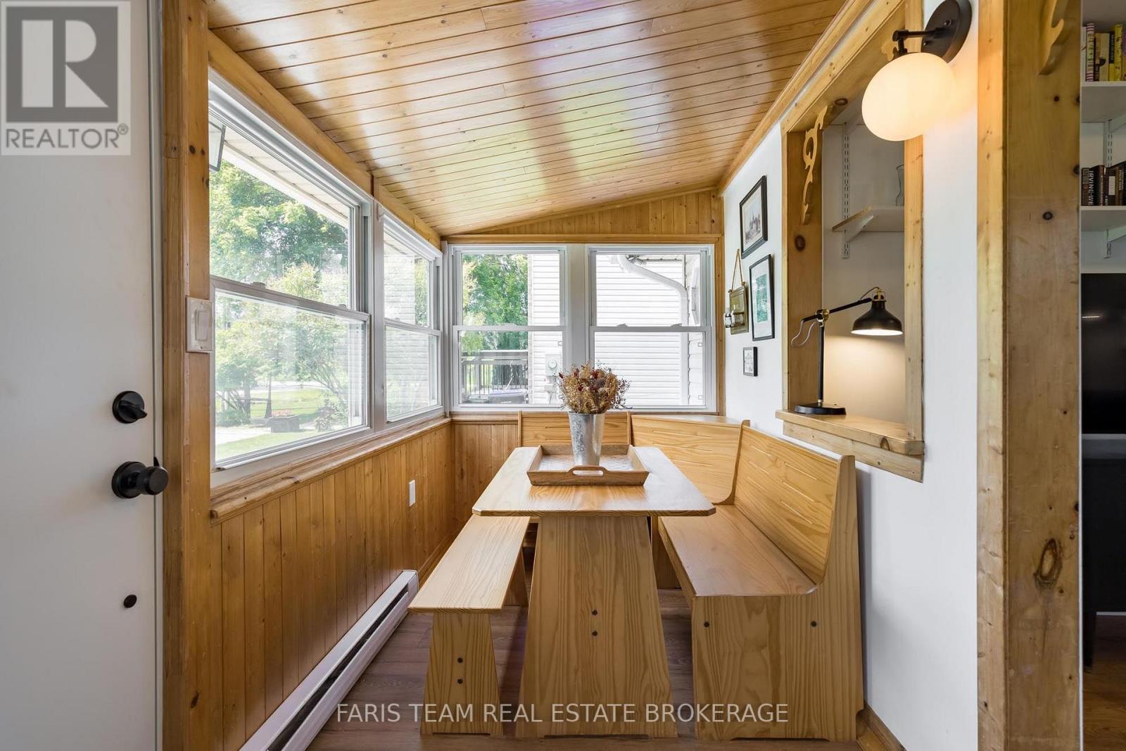 1066 Wood Street, Innisfil, Ontario  L0L 1K0 - Photo 10 - N13709614