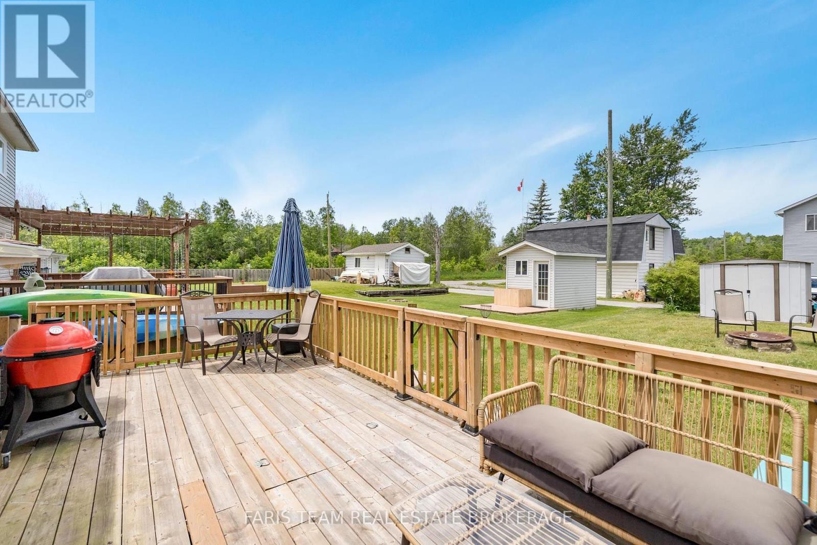 1066 Wood Street, Innisfil, Ontario  L0L 1K0 - Photo 22 - N13709614