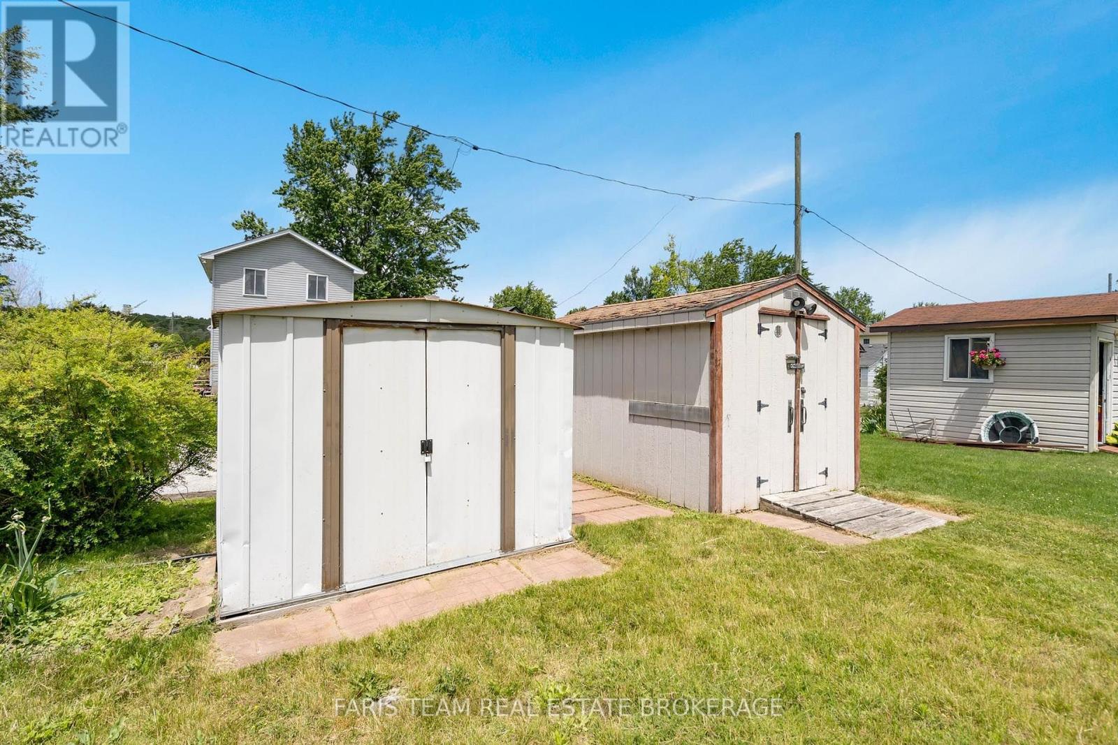 1066 Wood Street, Innisfil, Ontario  L0L 1K0 - Photo 24 - N13709614