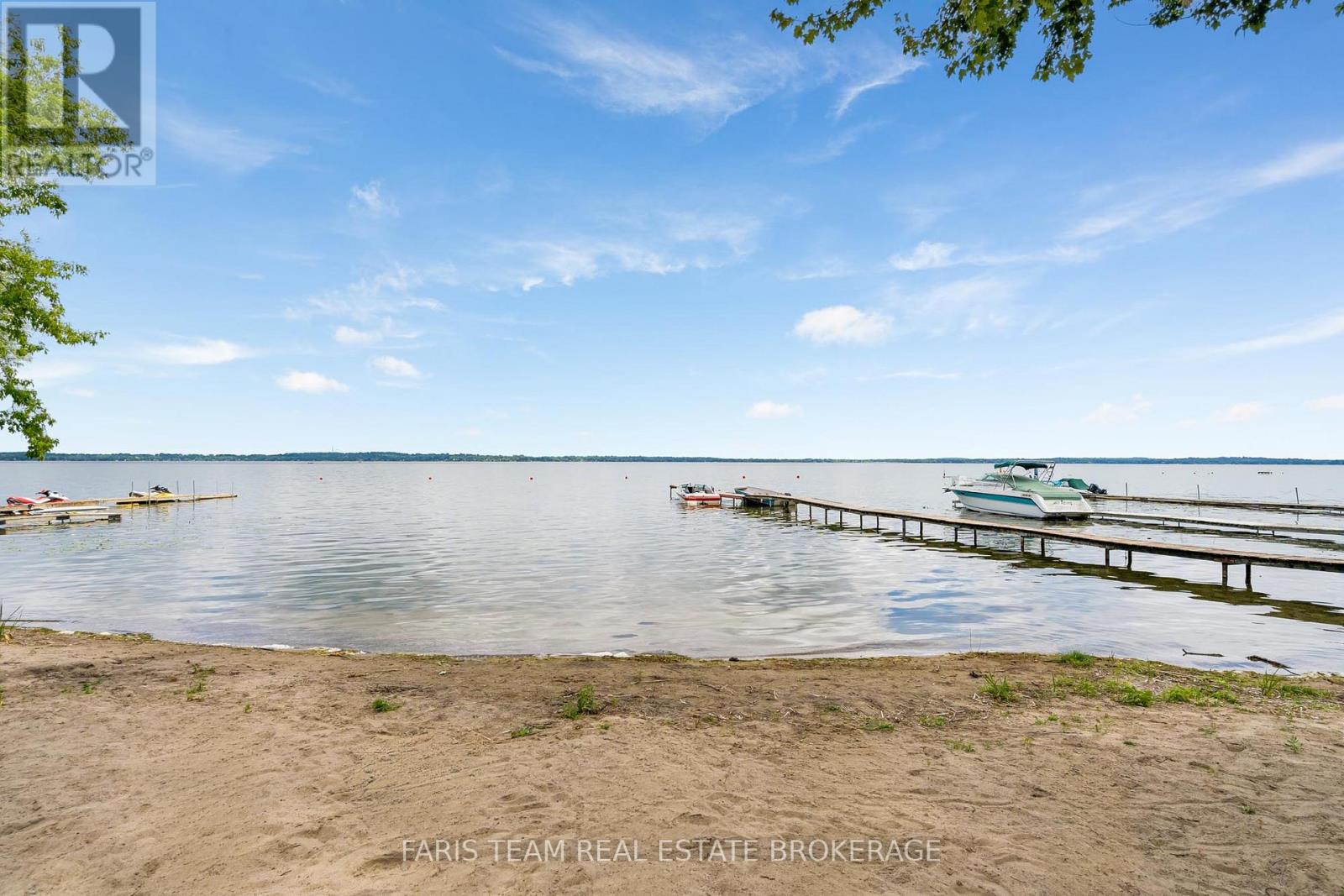 1066 Wood Street, Innisfil, Ontario  L0L 1K0 - Photo 30 - N13709614