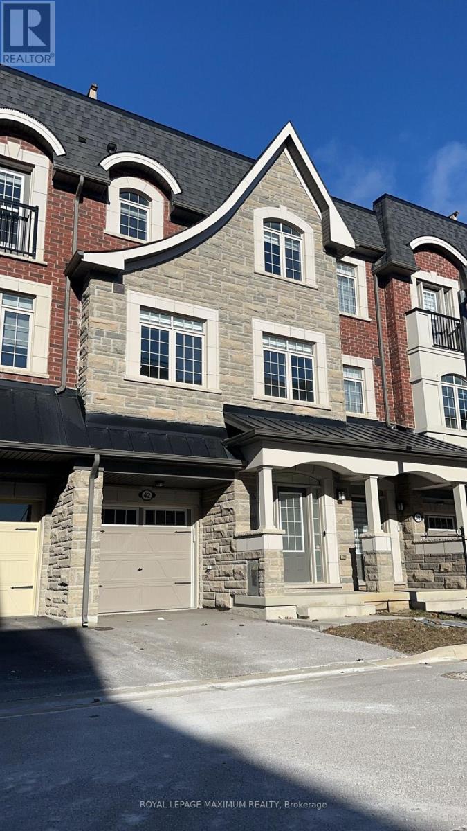 42 INGLESIDE STREET, Vaughan, Ontario