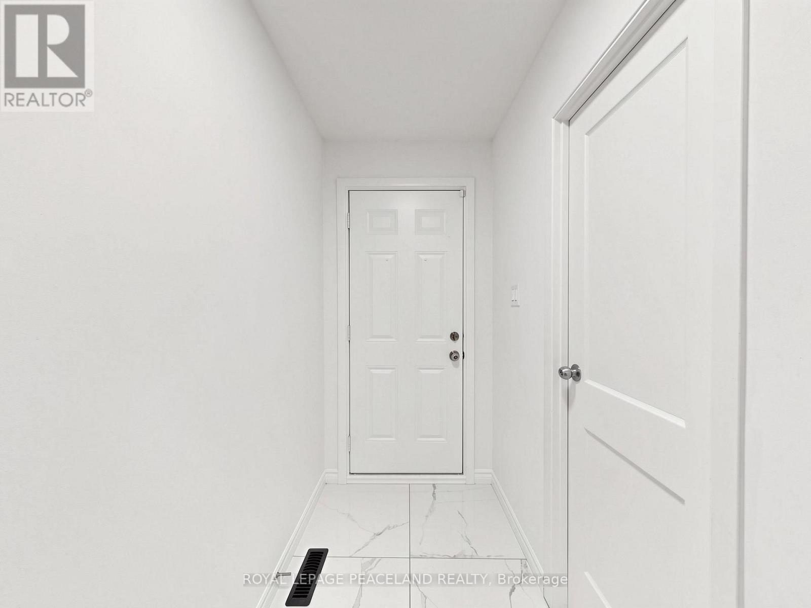 3 New Port Way, Markham, Ontario  L3T 5G3 - Photo 16 - N13709672