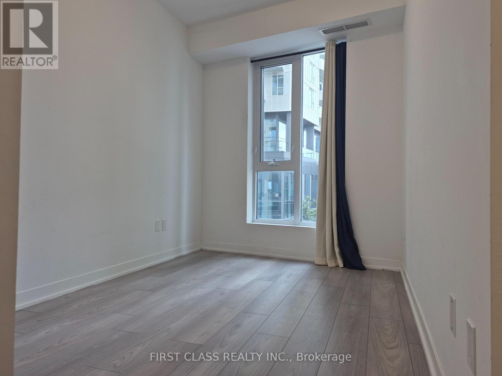403 - 474 Caldari Road, Vaughan, Ontario  L4K 0R5 - Photo 12 - N13709716