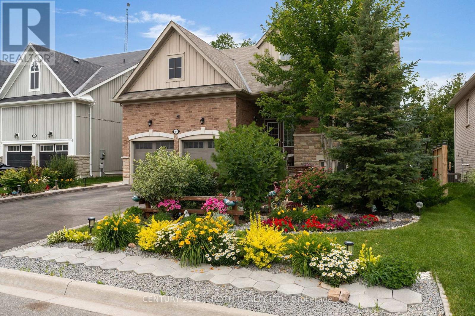 107 ALLEGRA DRIVE, Wasaga Beach, Ontario