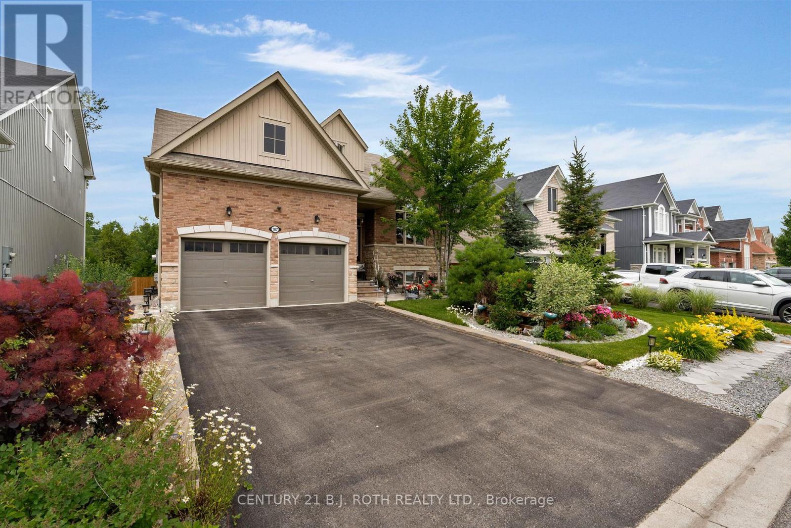 107 Allegra Drive, Wasaga Beach, Ontario  L9Z 0H5 - Photo 2 - S13709654
