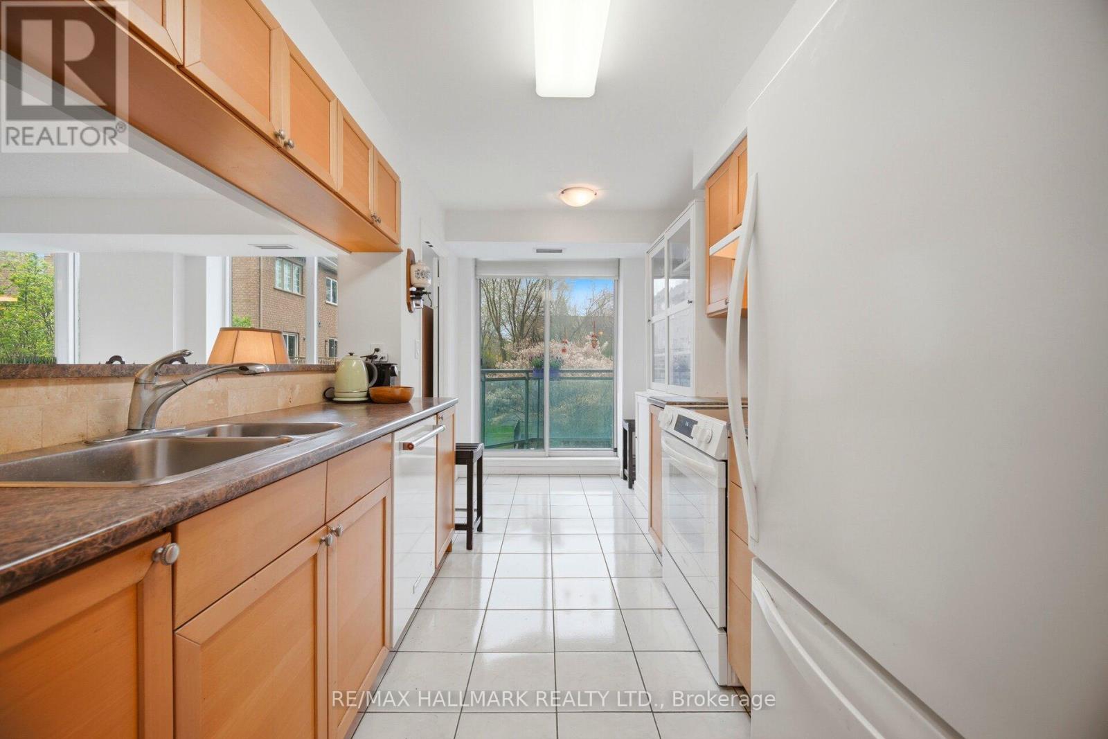 209 - 190 Manitoba Street, Toronto, Ontario  M8Y 3Y8 - Photo 13 - W13709472