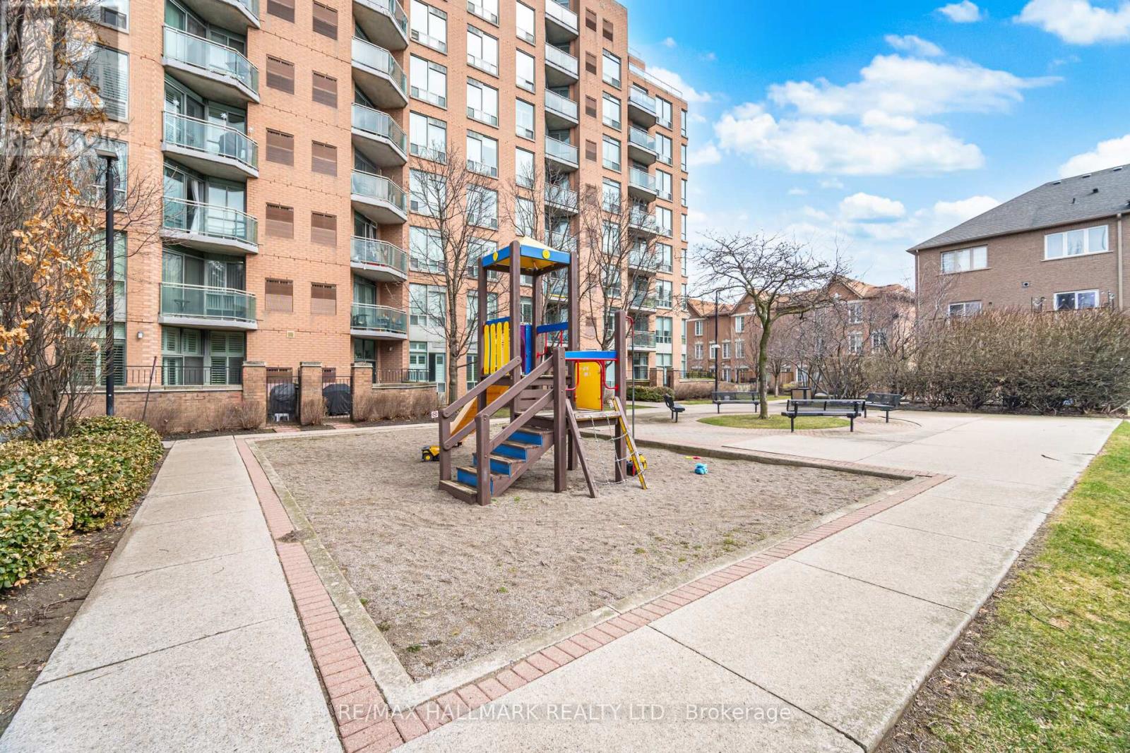 209 - 190 Manitoba Street, Toronto, Ontario  M8Y 3Y8 - Photo 2 - W13709472