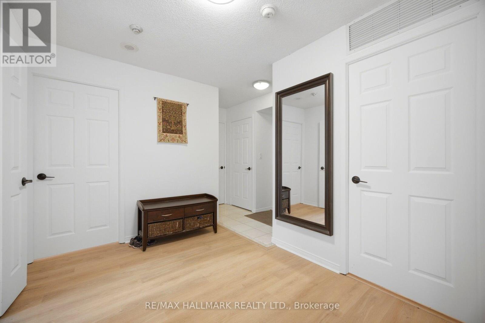 209 - 190 Manitoba Street, Toronto, Ontario  M8Y 3Y8 - Photo 6 - W13709472