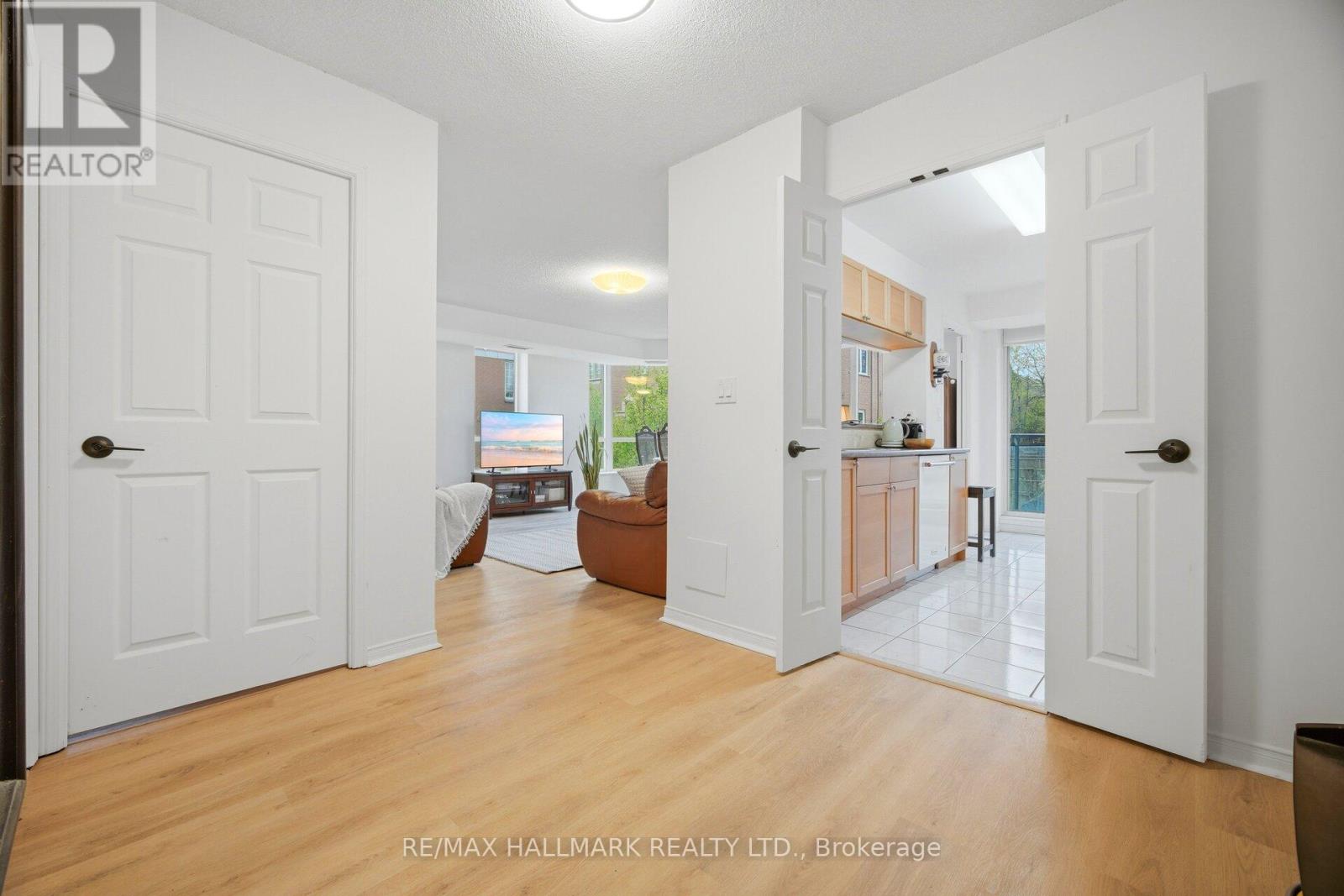 209 - 190 Manitoba Street, Toronto, Ontario  M8Y 3Y8 - Photo 7 - W13709472