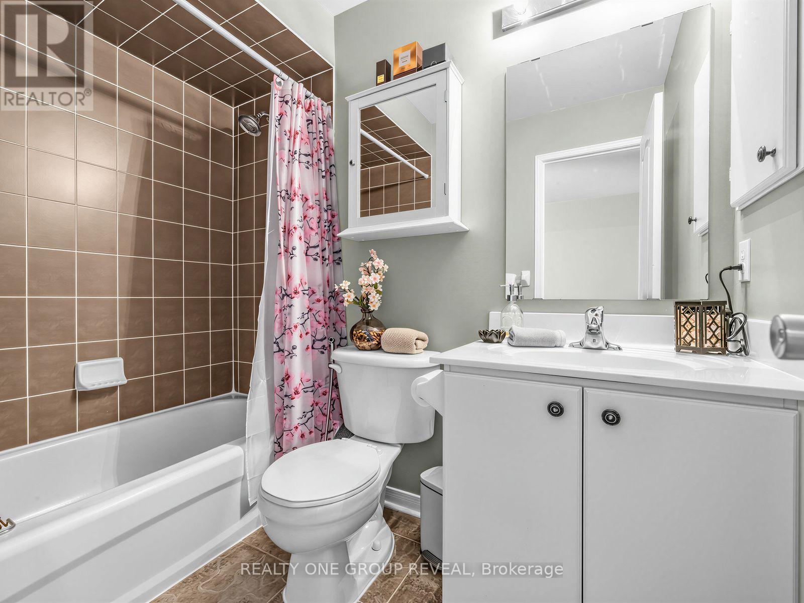 6122 Coxswain Crescent, Mississauga, Ontario  L5V 2Z8 - Photo 15 - W13709492