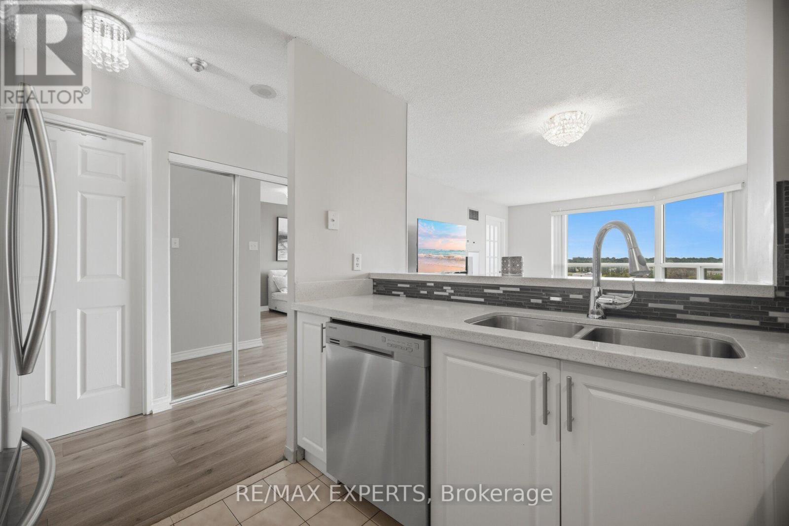 1408 - 2155 Burnhamthorpe Road W, Mississauga, Ontario  L5L 5P4 - Photo 13 - W13709564