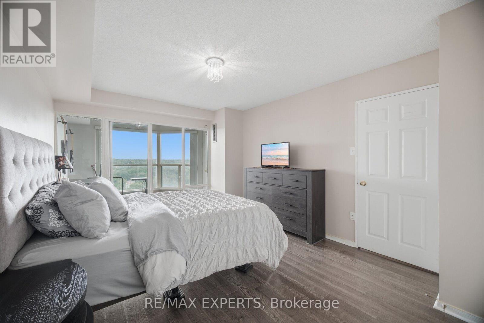 1408 - 2155 Burnhamthorpe Road W, Mississauga, Ontario  L5L 5P4 - Photo 25 - W13709564