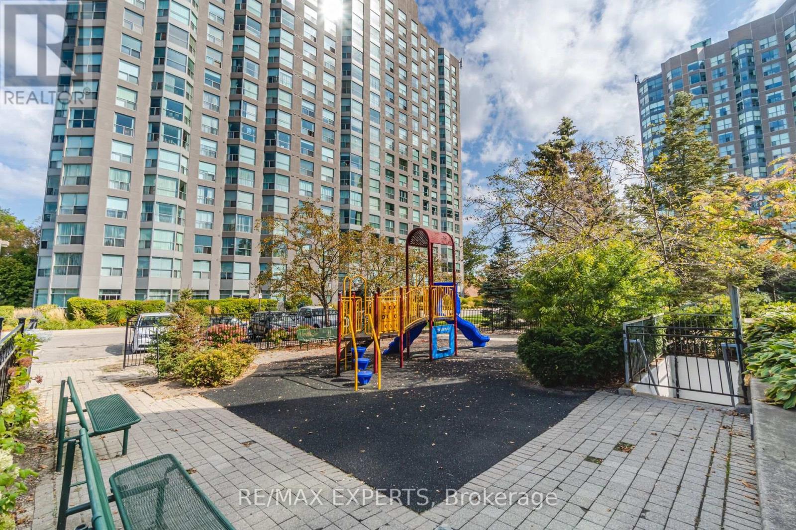 1408 - 2155 Burnhamthorpe Road W, Mississauga, Ontario  L5L 5P4 - Photo 40 - W13709564