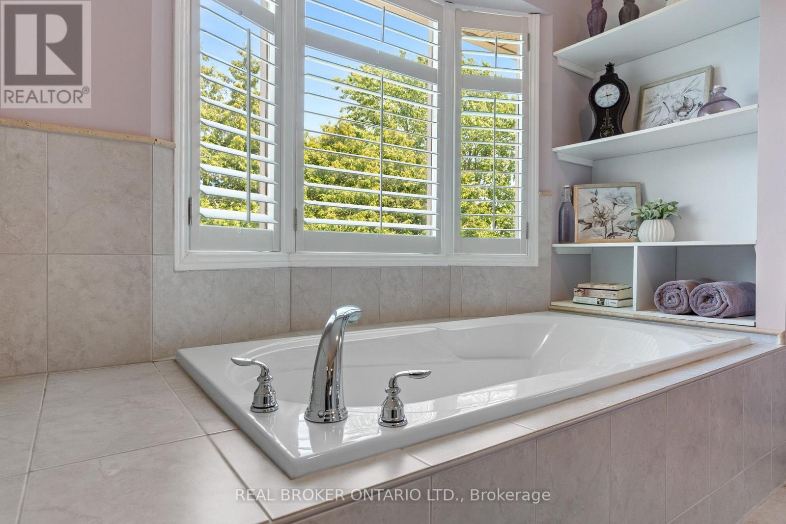 1291 Windrush Drive, Oakville, Ontario  L6M 1W4 - Photo 28 - W13709722