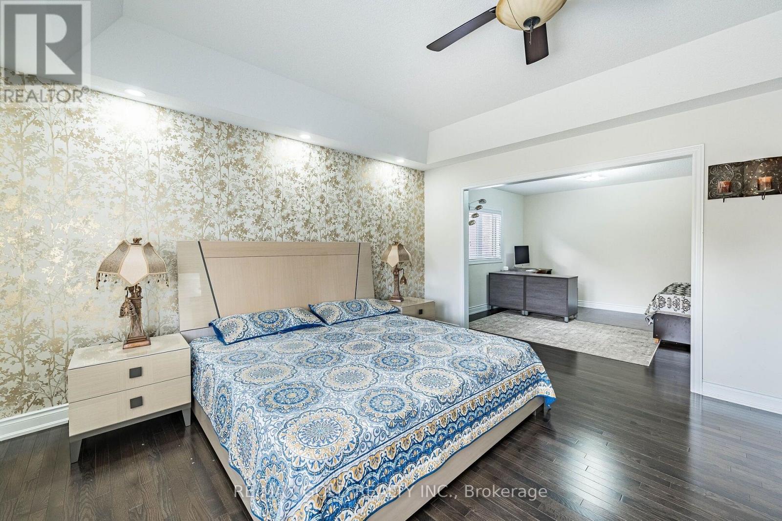 54 Orangeblossom Trail, Brampton, Ontario  L6X 3B5 - Photo 23 - W13709724