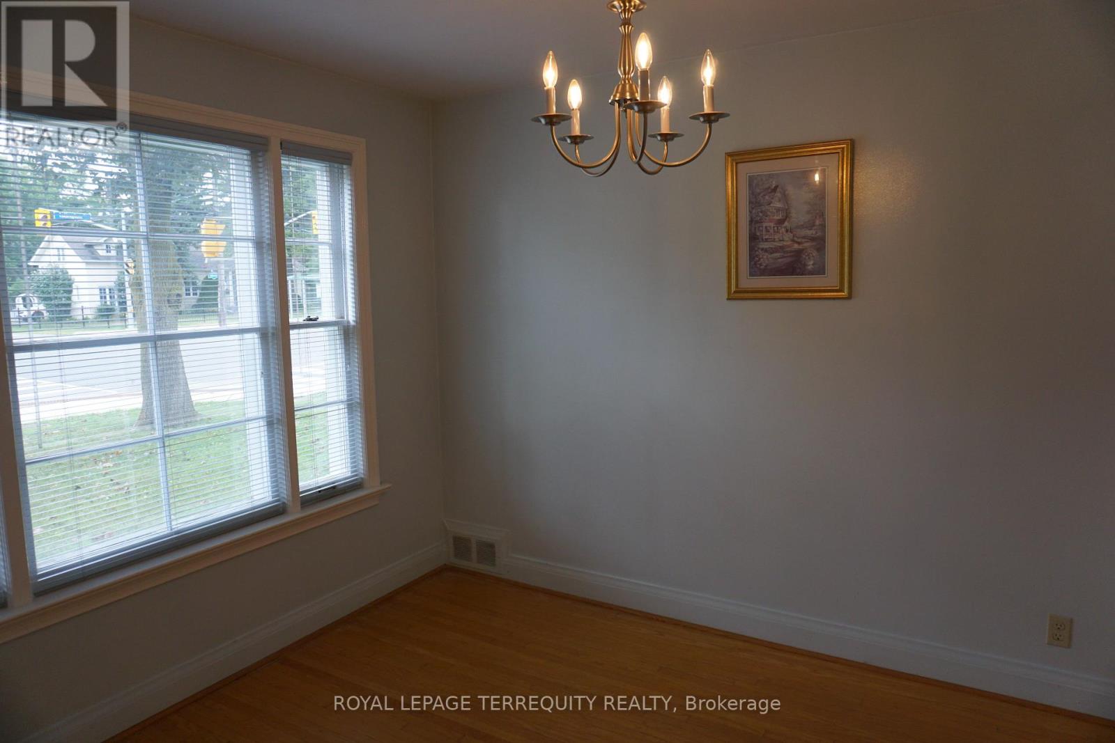 1411 Islington Avenue, Toronto, Ontario  M9A 3K5 - Photo 4 - W13709728