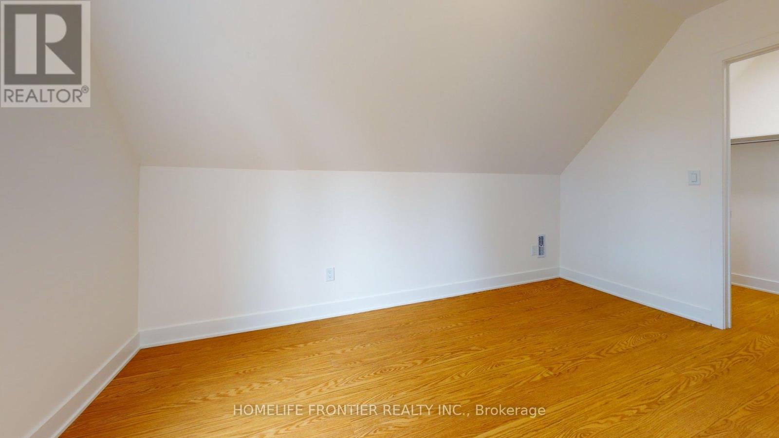 R (Laneway) - 1089 Glencairn Avenue, Toronto, Ontario  M6B 2B1 - Photo 20 - W13709748
