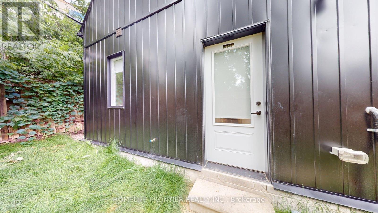 R (Laneway) - 1089 Glencairn Avenue, Toronto, Ontario  M6B 2B1 - Photo 4 - W13709748
