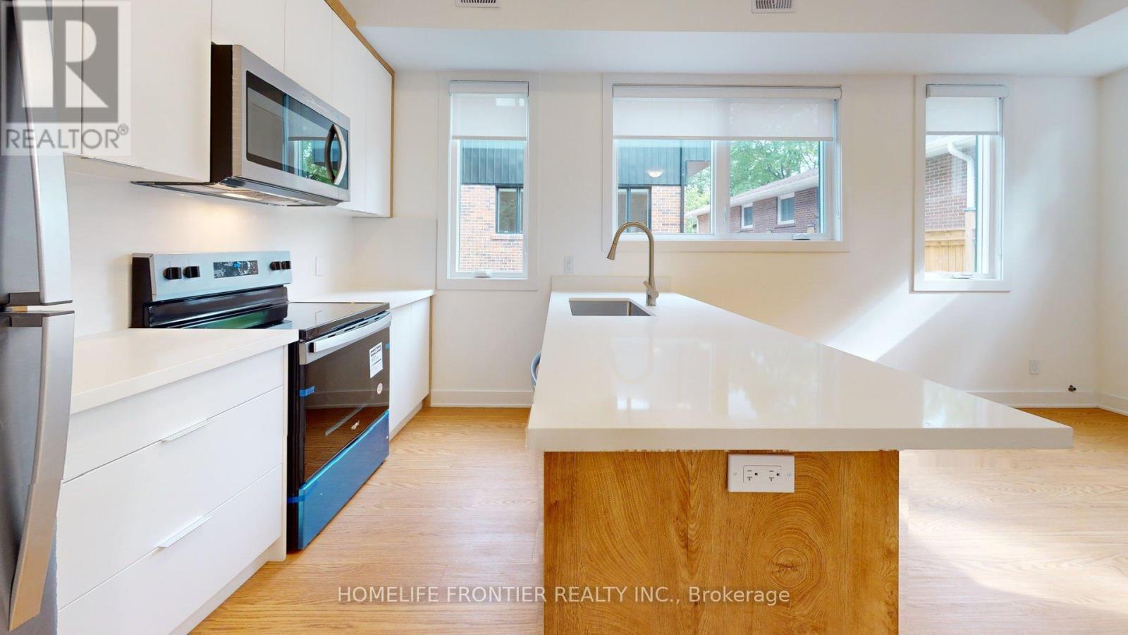 R (Laneway) - 1089 Glencairn Avenue, Toronto, Ontario  M6B 2B1 - Photo 8 - W13709748