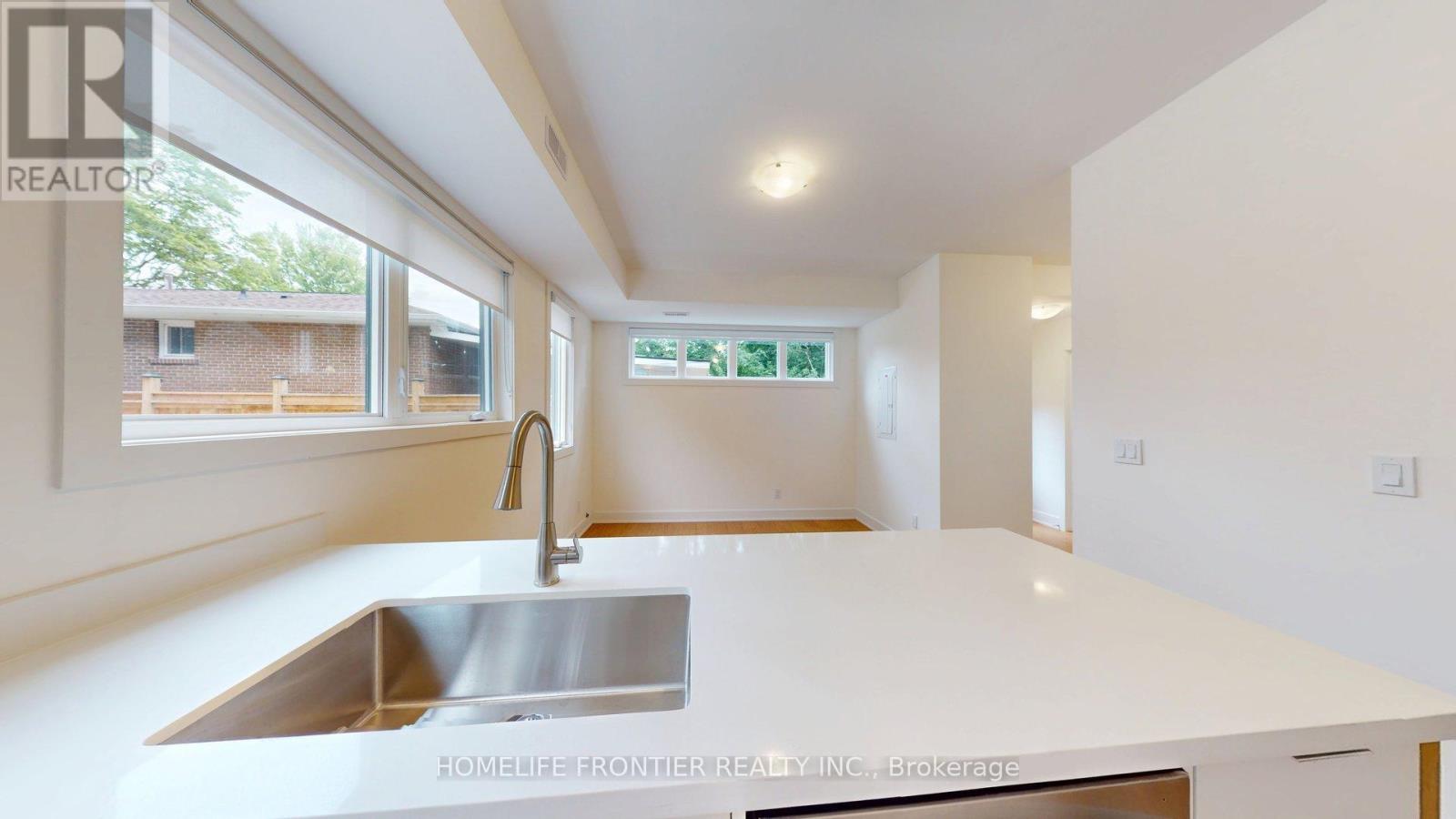 R (Laneway) - 1089 Glencairn Avenue, Toronto, Ontario  M6B 2B1 - Photo 9 - W13709748