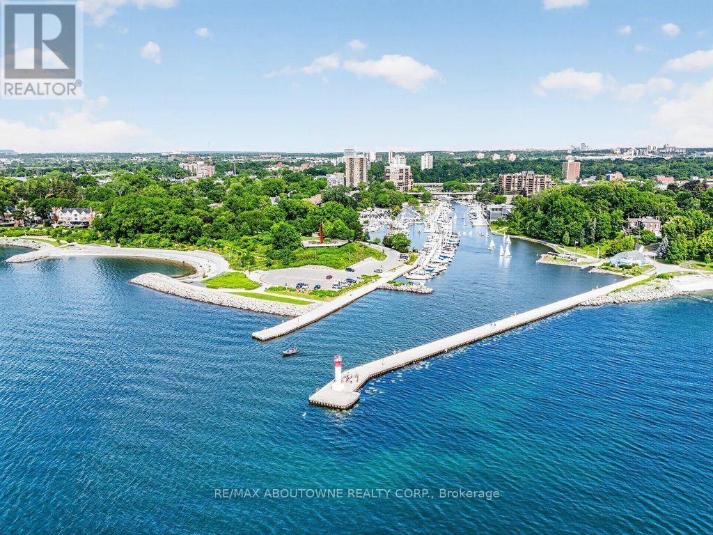 86 Forsythe Street, Oakville, Ontario  L6K 3J8 - Photo 48 - W13709762
