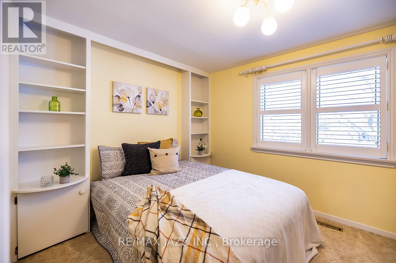 233 Wellington Street, Whitby, Ontario  L1N 5L7 - Photo 32 - E13116612