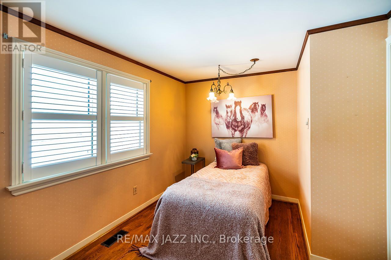 233 Wellington Street, Whitby, Ontario  L1N 5L7 - Photo 35 - E13116612