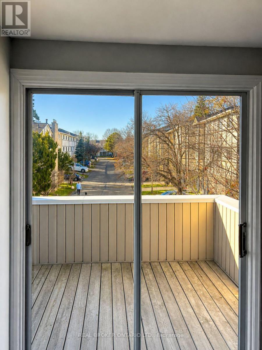 8 - 1485 GULLEDEN DRIVE