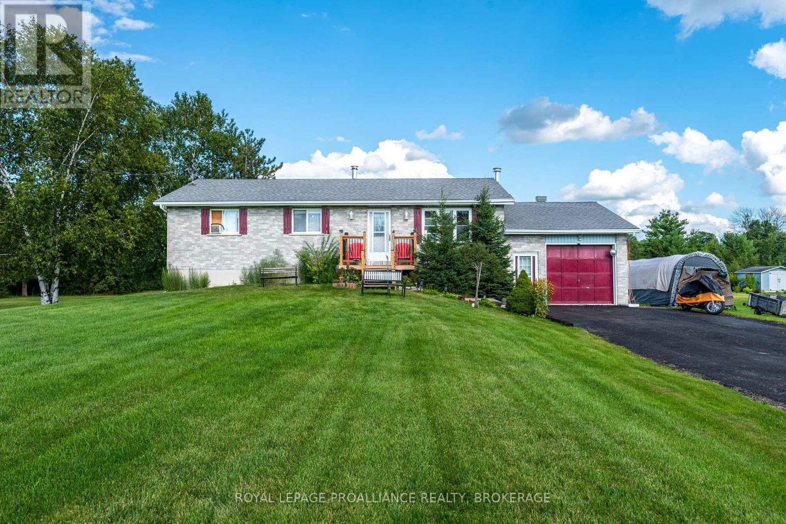 96 COLEBROOK ROAD, Stone Mills, Ontario