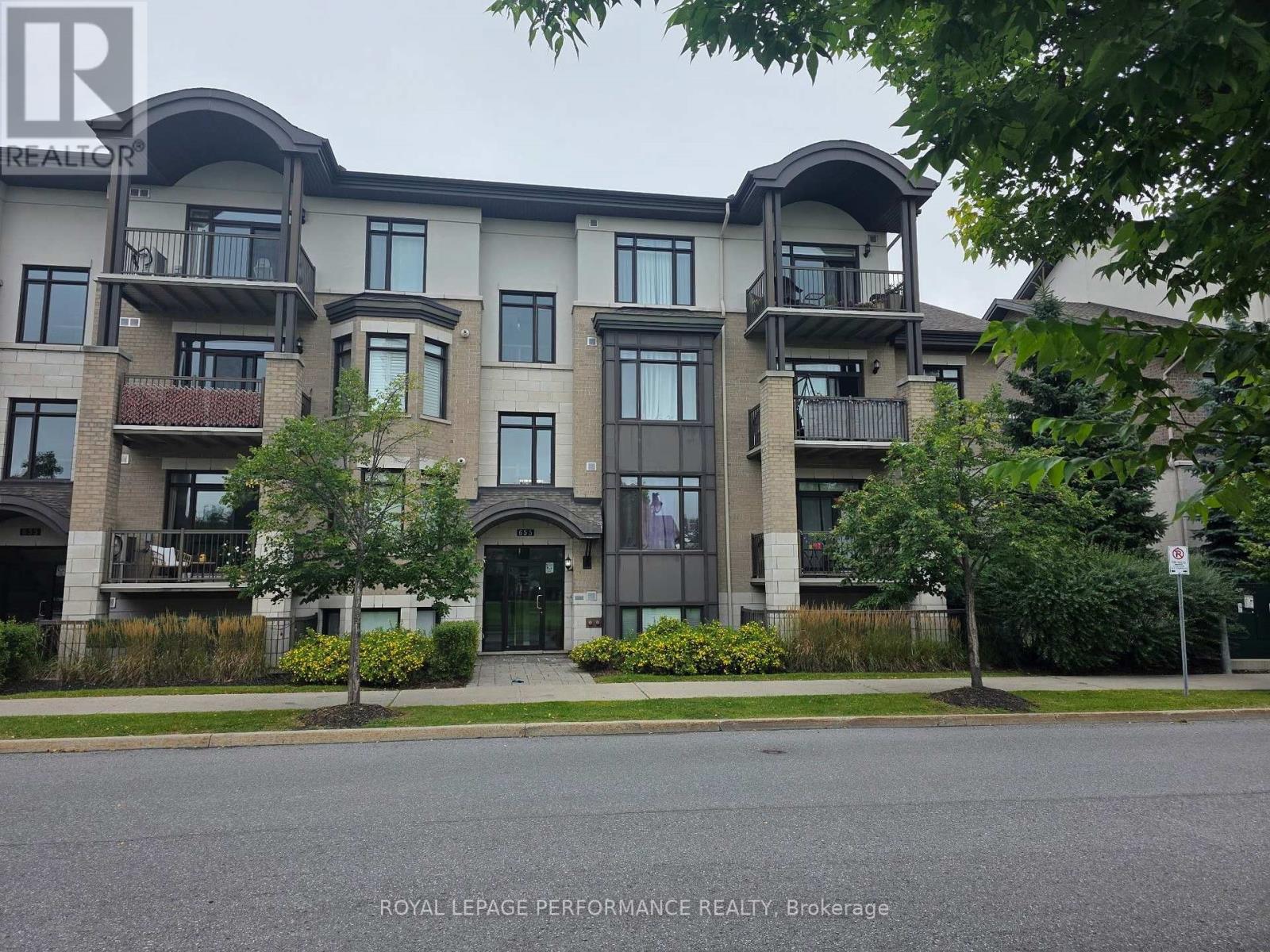 101 - 655 BEAUPARC PRIVATE, Ottawa, Ontario