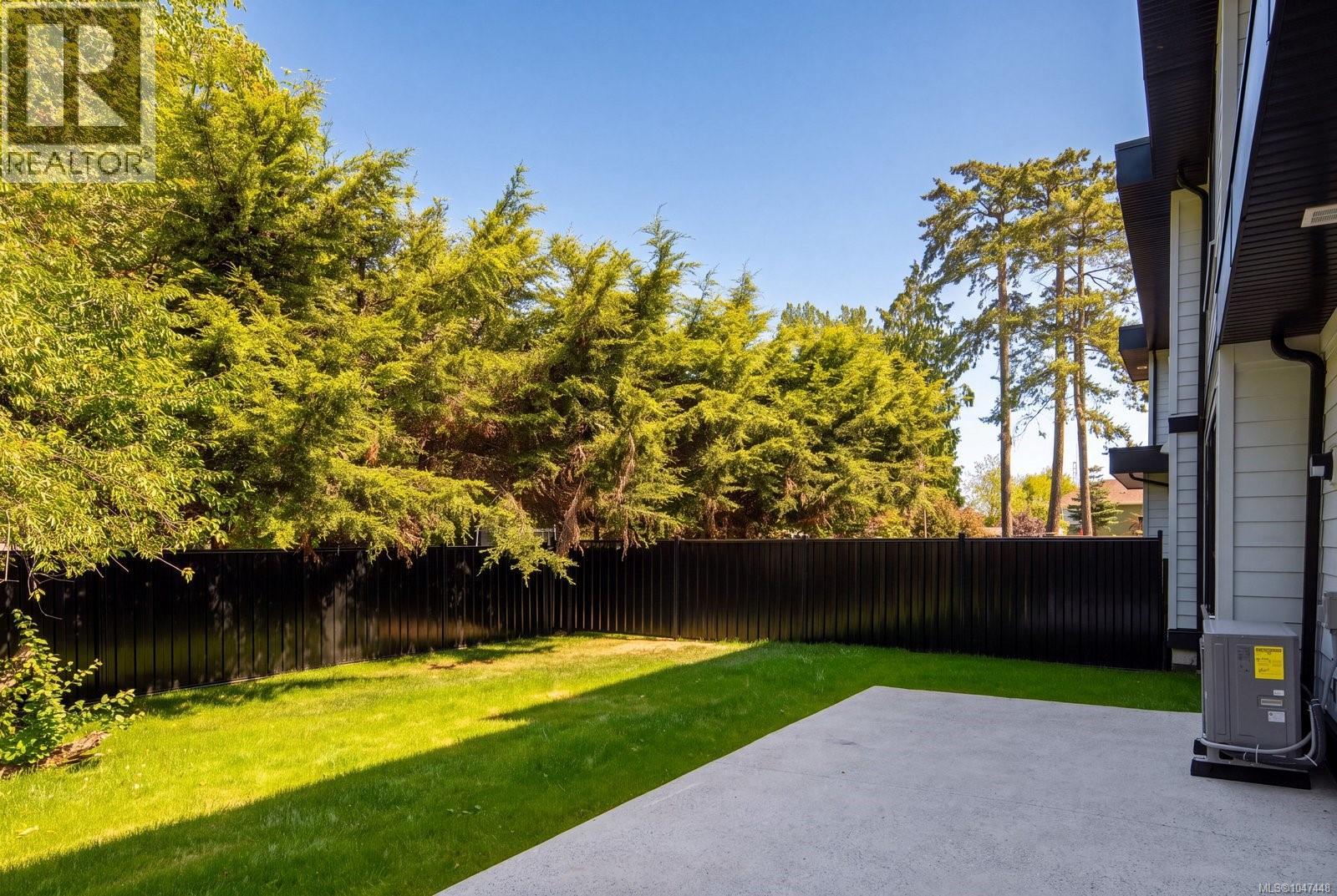 2292 Gail Pl, Sidney, British Columbia V8L 2S2 - Photo 43 - 1047448