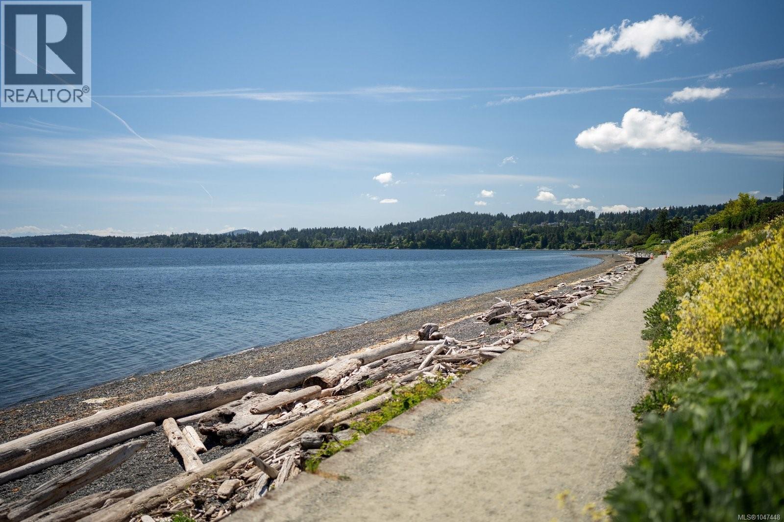 2292 Gail Pl, Sidney, British Columbia V8L 2S2 - Photo 46 - 1047448
