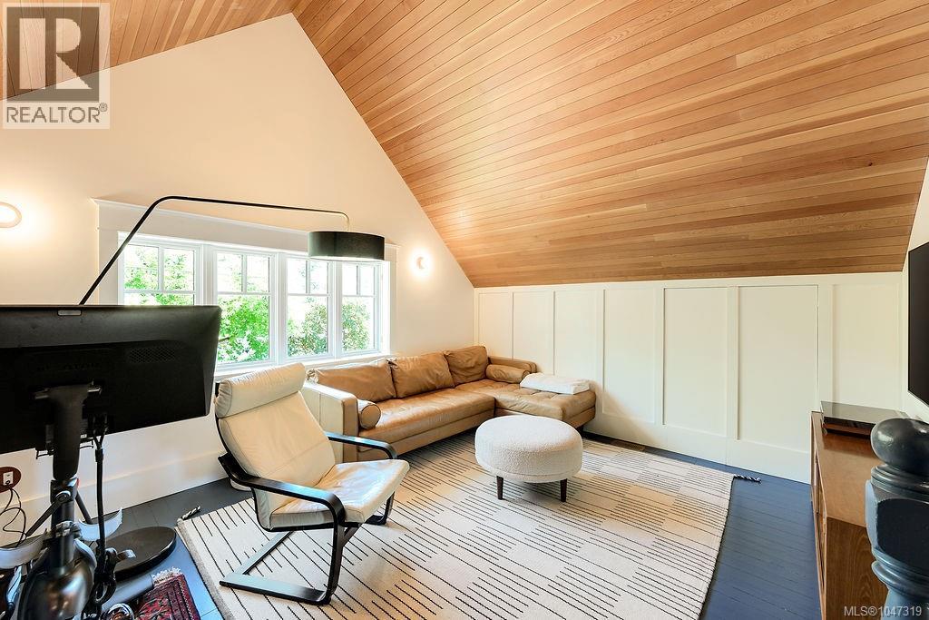 2654 Fernwood Rd, Victoria, British Columbia  V8T 3A2 - Photo 40 - 1047319