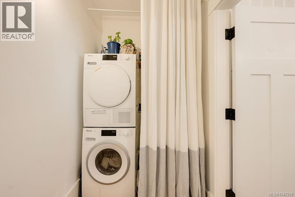 2654 Fernwood Rd, Victoria, British Columbia  V8T 3A2 - Photo 61 - 1047319