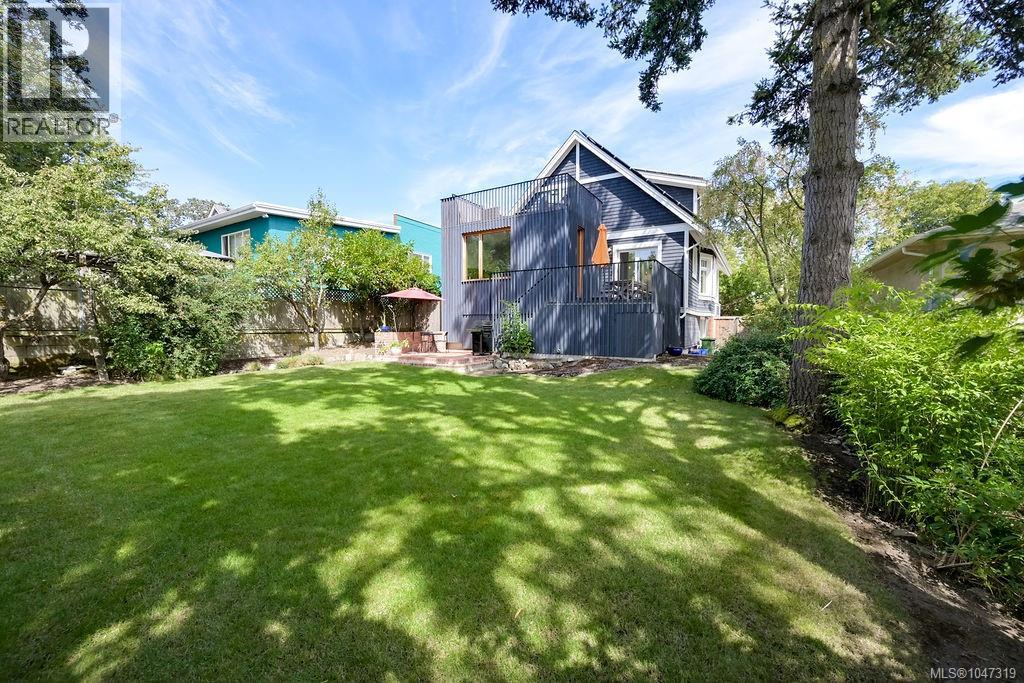 2654 Fernwood Rd, Victoria, British Columbia  V8T 3A2 - Photo 63 - 1047319