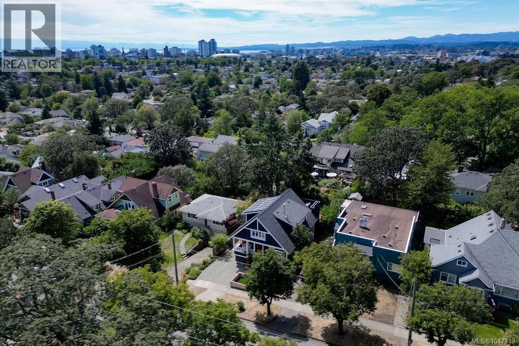 2654 Fernwood Rd, Victoria, British Columbia  V8T 3A2 - Photo 76 - 1047319
