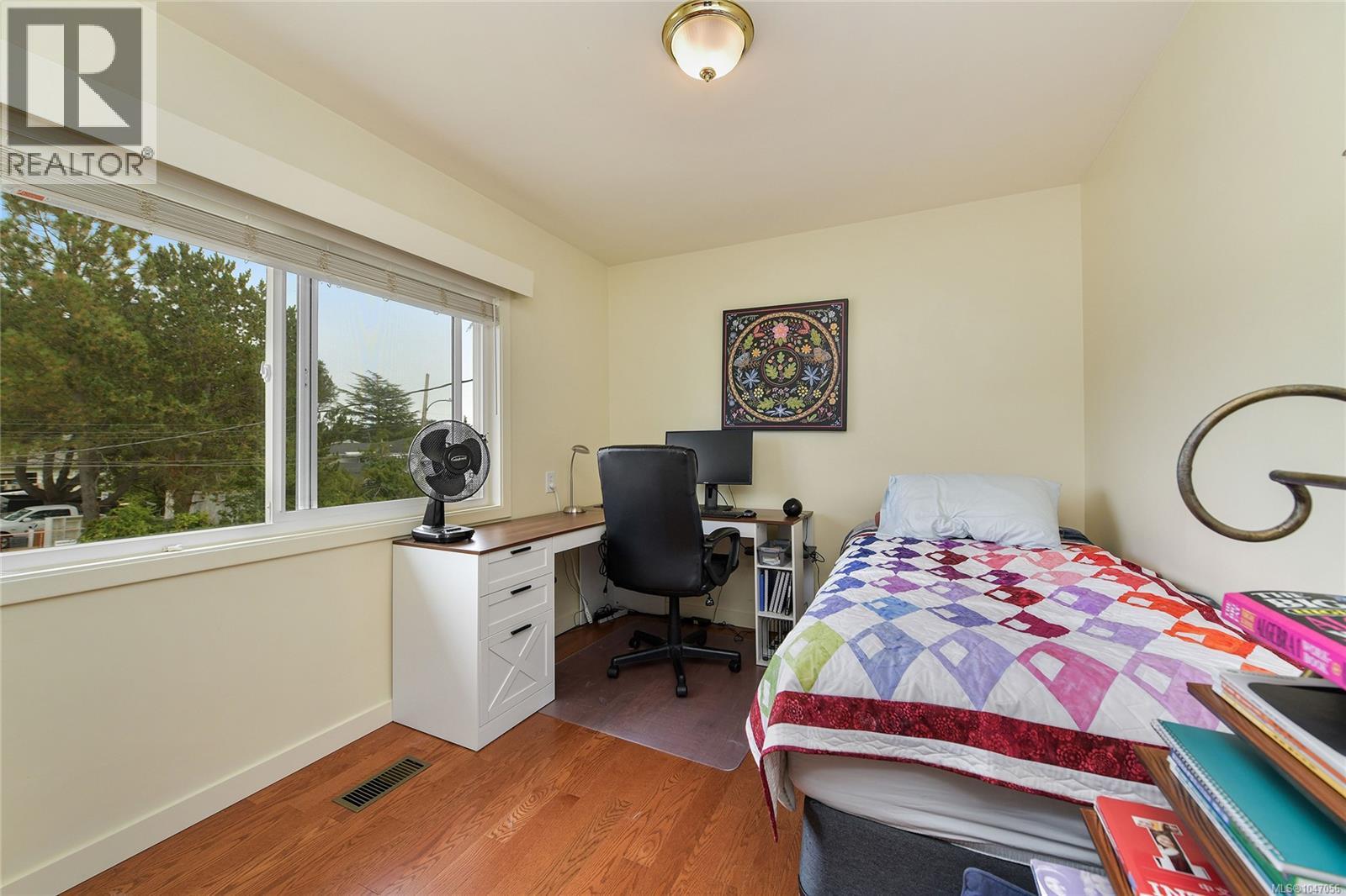 3304 Aldridge St, Saanich, British Columbia  V8P 4L8 - Photo 27 - 1047056