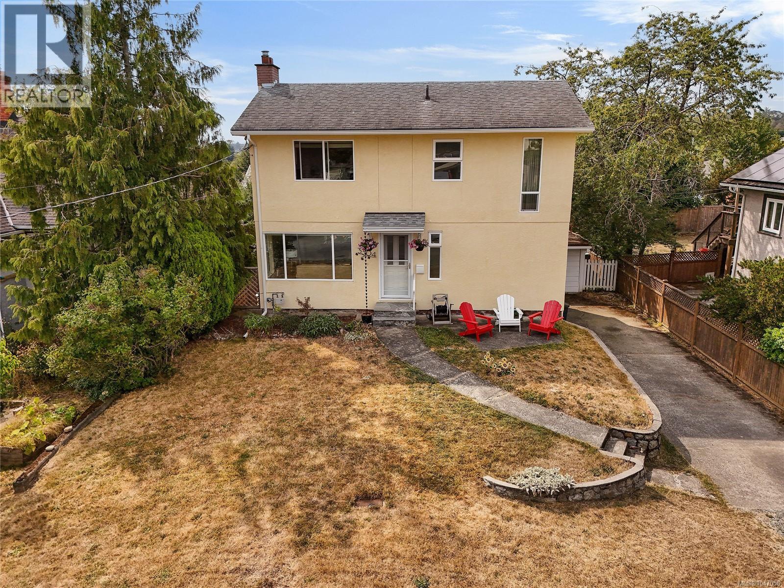 3304 Aldridge St, Saanich, British Columbia  V8P 4L8 - Photo 6 - 1047056