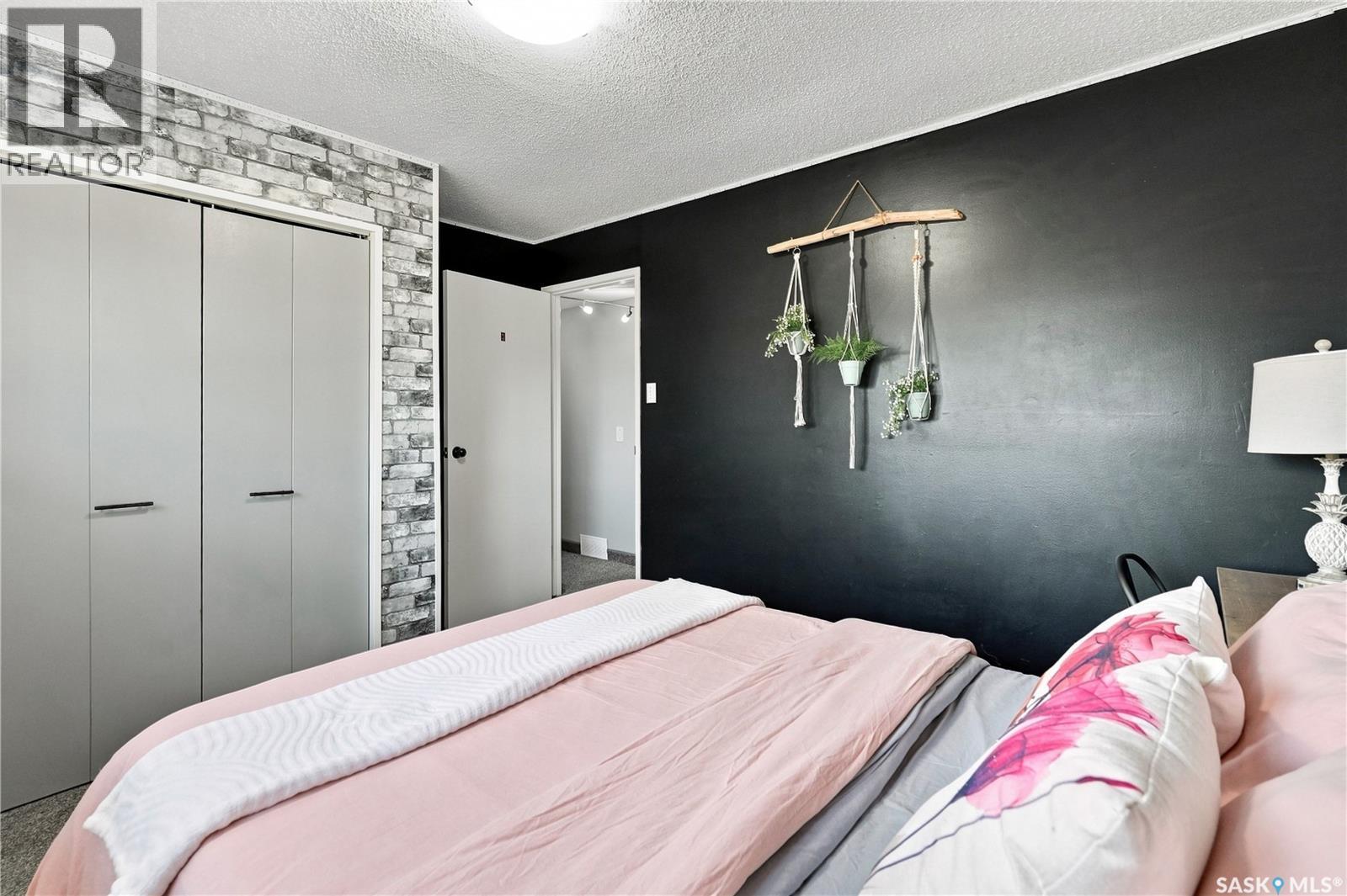 1109 Lillooet Street W, Moose Jaw, Saskatchewan  S6H 5A2 - Photo 34 - SK046492