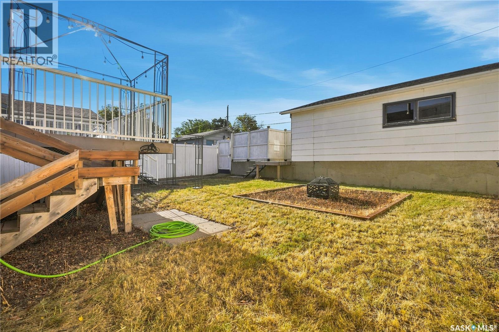 1109 Lillooet Street W, Moose Jaw, Saskatchewan  S6H 5A2 - Photo 46 - SK046492