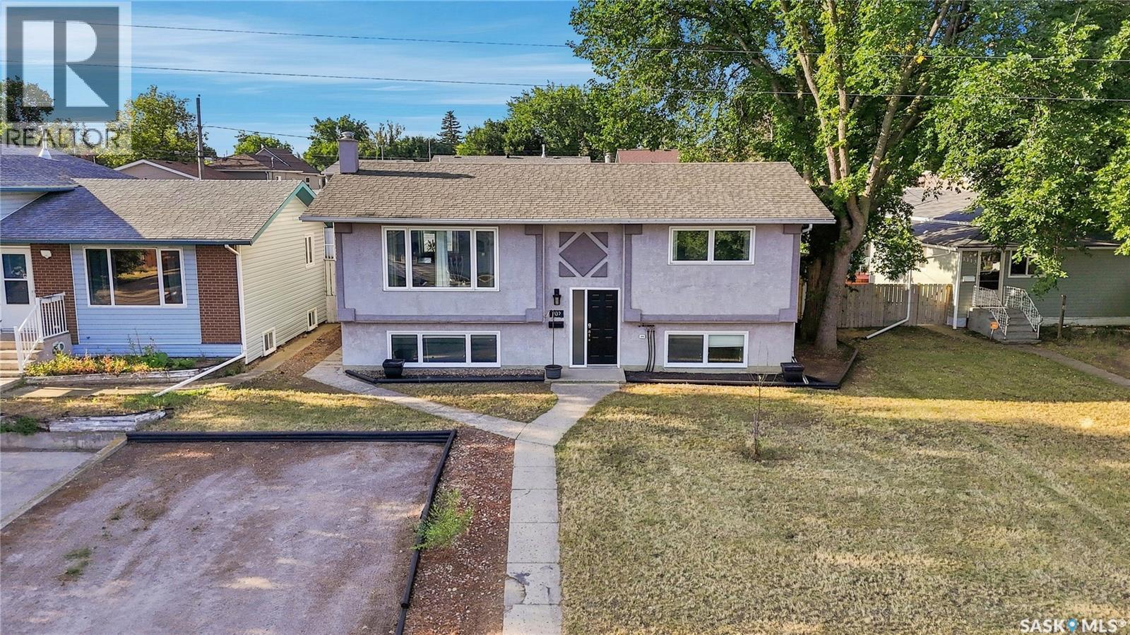 1109 Lillooet Street W, Moose Jaw, Saskatchewan  S6H 5A2 - Photo 53 - SK046492