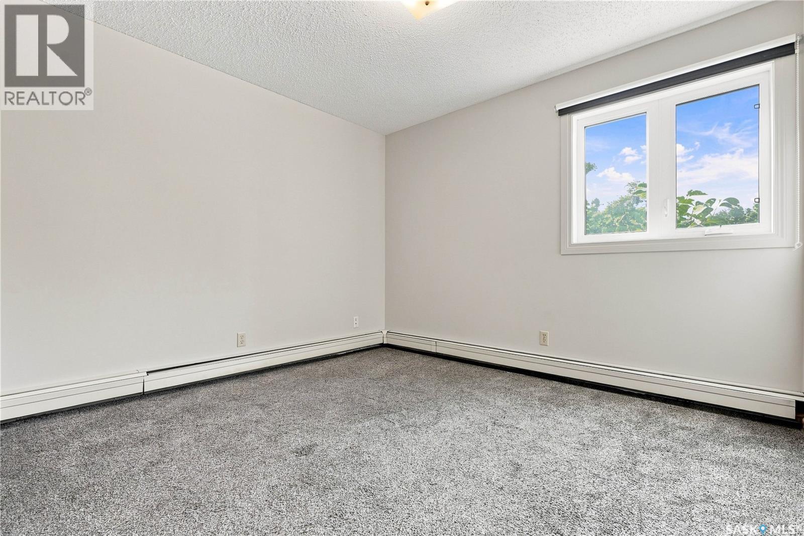 212 403 Tait Court, Saskatoon, Saskatchewan  S7H 5L3 - Photo 12 - SK046490