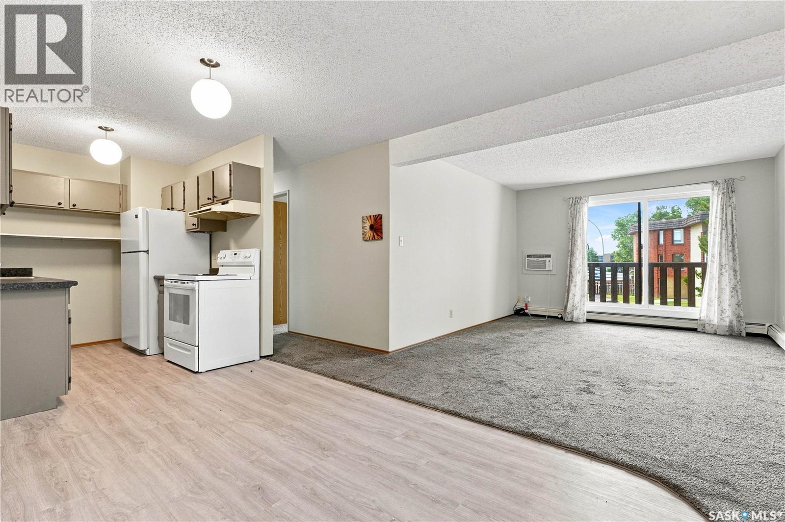 212 403 Tait Court, Saskatoon, Saskatchewan  S7H 5L3 - Photo 7 - SK046490