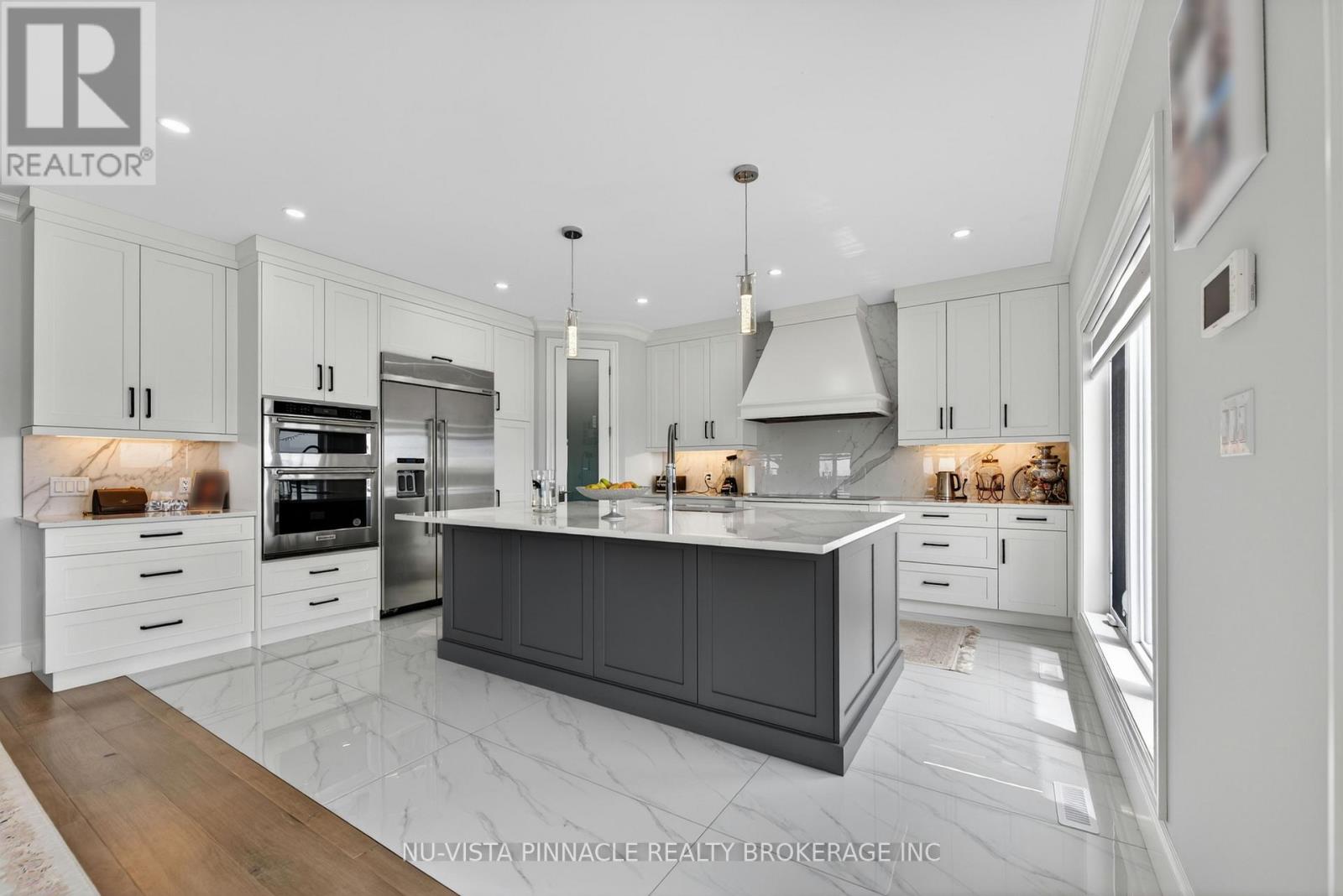 9507 Charlton Drive, Middlesex Centre, Ontario  N0M 1P0 - Photo 12 - X13709808