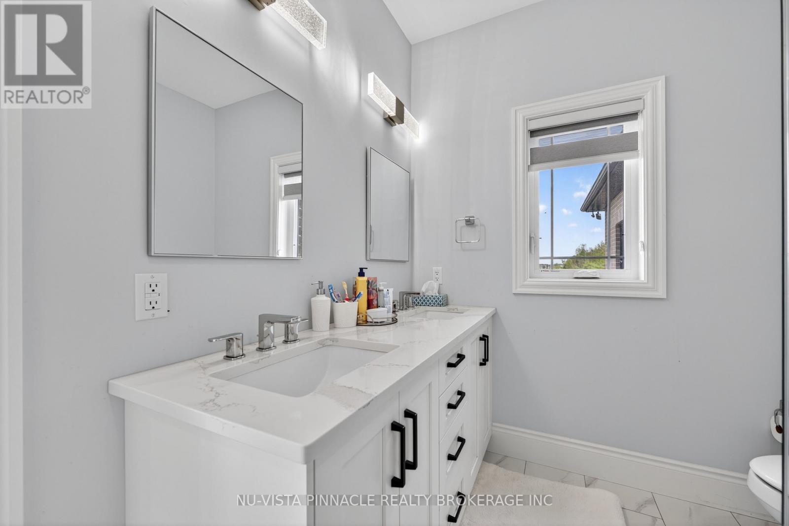 9507 Charlton Drive, Middlesex Centre, Ontario  N0M 1P0 - Photo 20 - X13709808