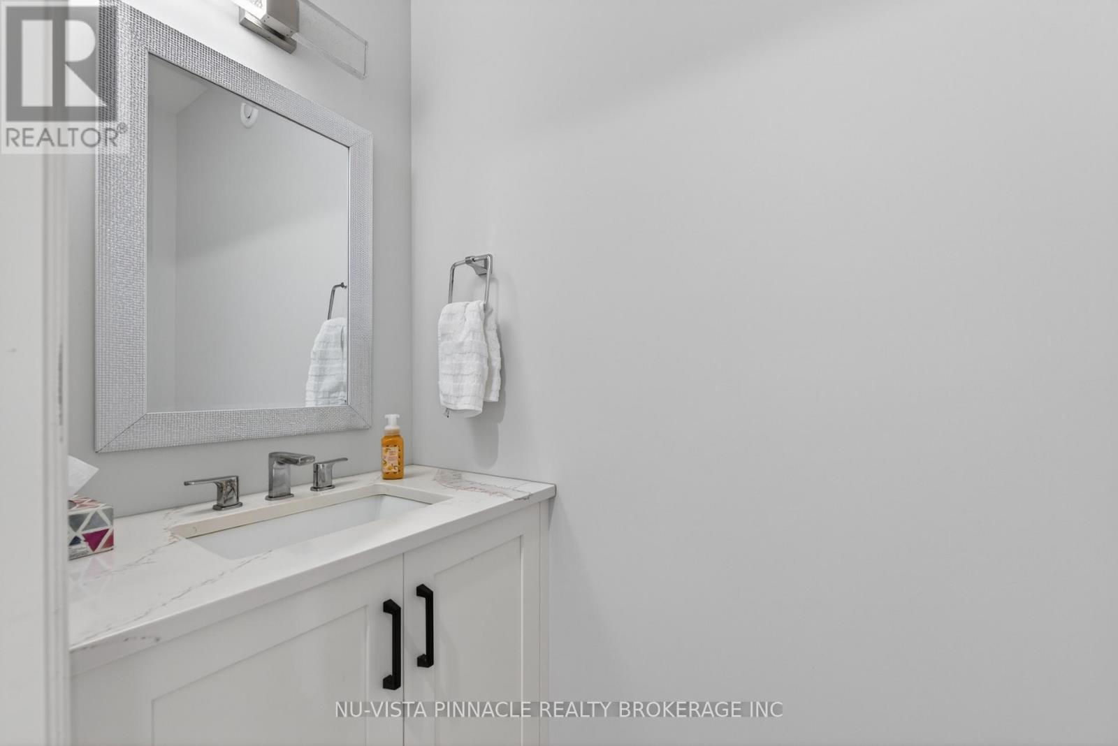 9507 Charlton Drive, Middlesex Centre, Ontario  N0M 1P0 - Photo 21 - X13709808
