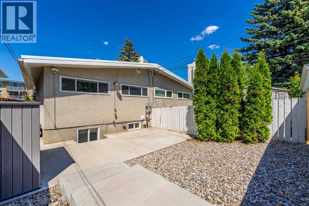 727 67 Avenue Sw, Calgary, Alberta  T2V 0M4 - Photo 36 - A2336923